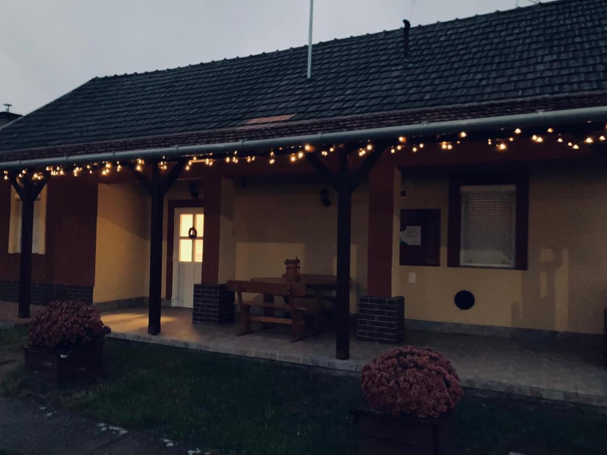 Ferienwohnung Tiszavirag Vendeghaz Tiszacsege Exterior foto